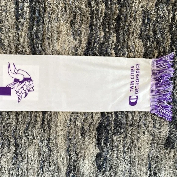 Minnesota Vikings SKOL Twin Cities Orthopedics White & Purple Scarf. - Picture 3 of 4